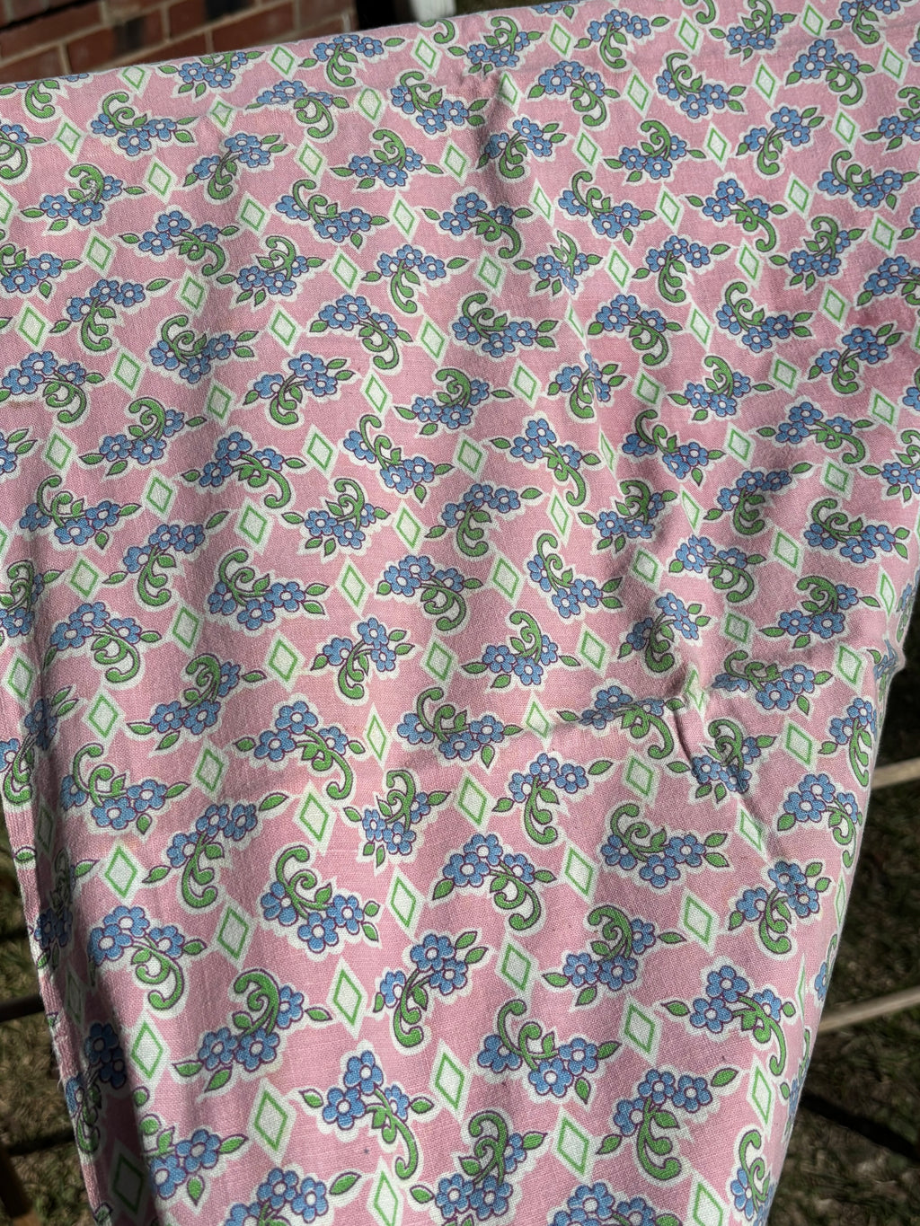 Bundle 3 Vintage Fabric Bundle Floral & Geometric Prints Quilting Cotton (3 Pieces)