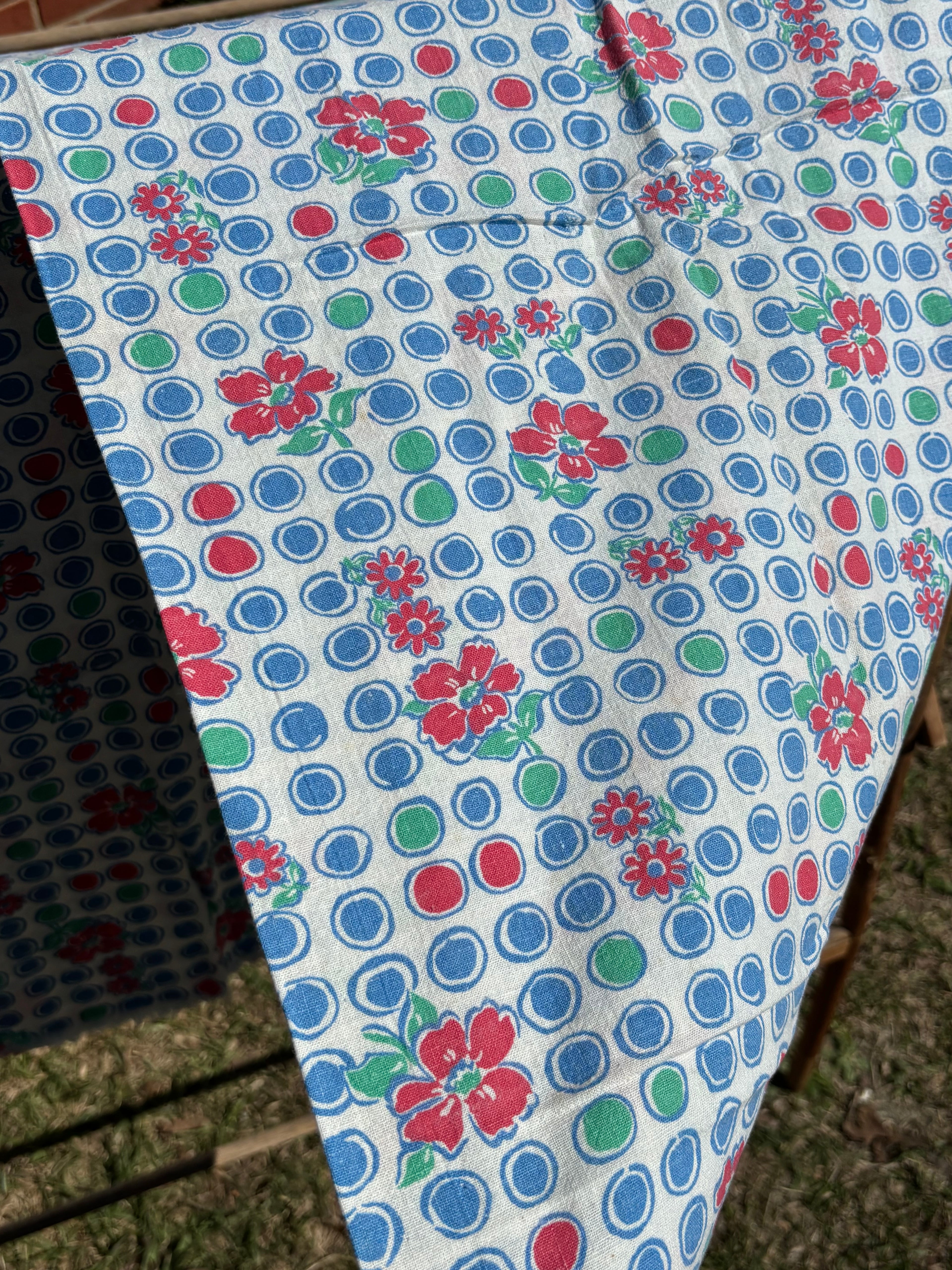 Bundle 5 Vintage 1950s Cotton Fabric Set Red Blue Geometric Floral Print (2 Matching Pieces)