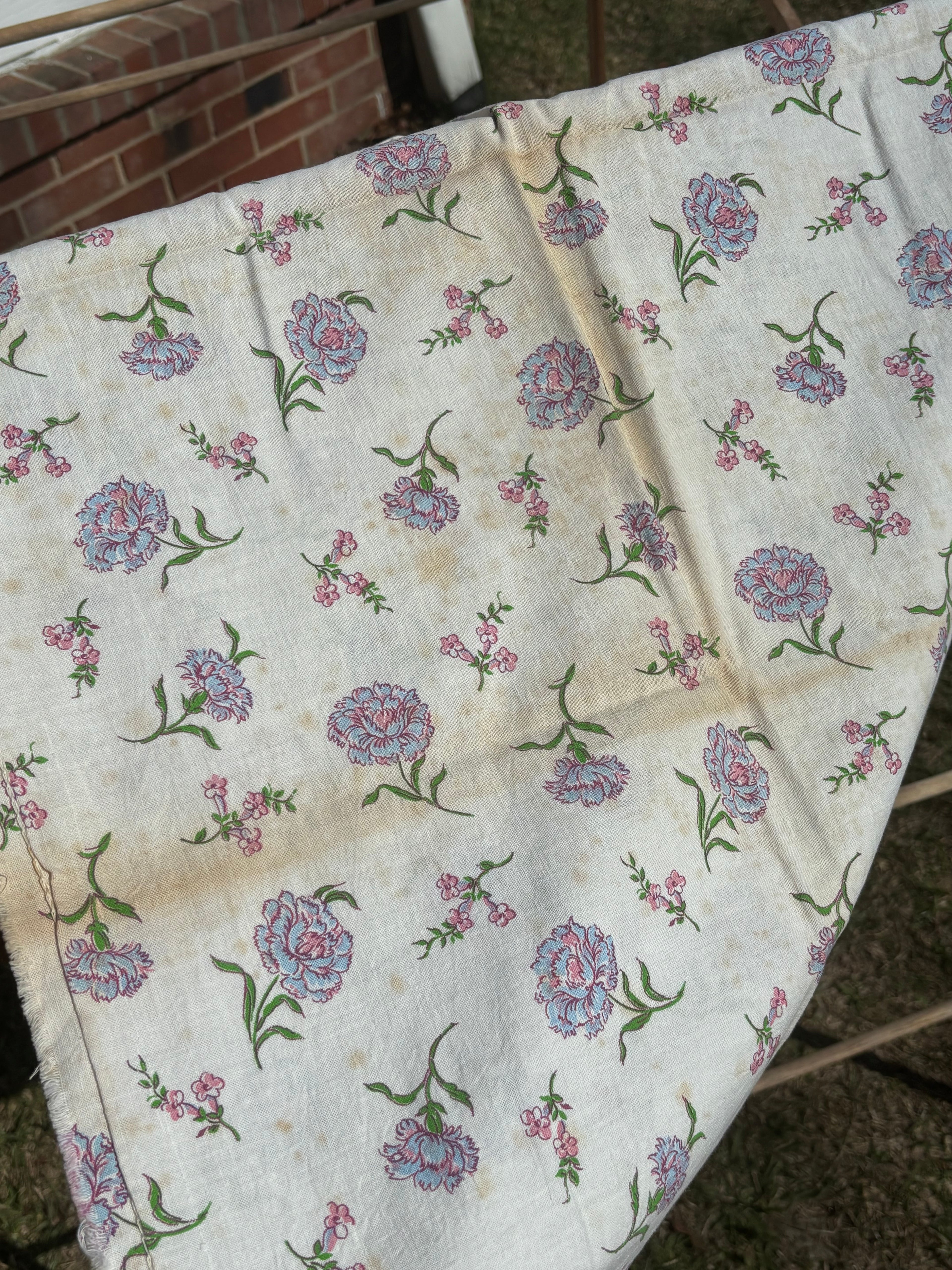 Bundle 3 Vintage Fabric Bundle Floral & Geometric Prints Quilting Cotton (3 Pieces)
